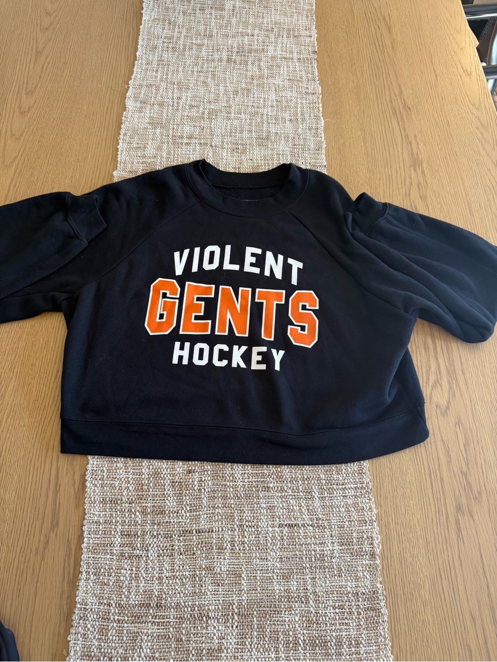 Violent Gentleman Cropped Pullover